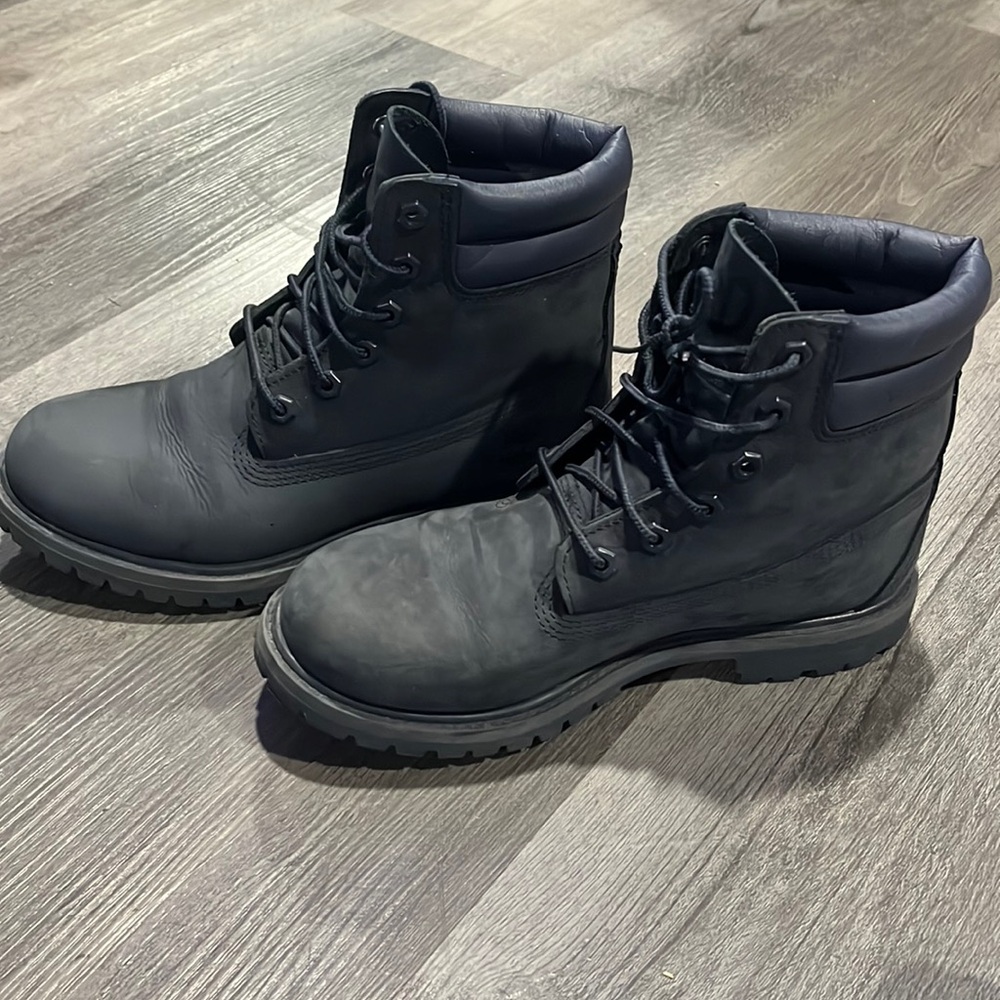 Blue timberlands women’s